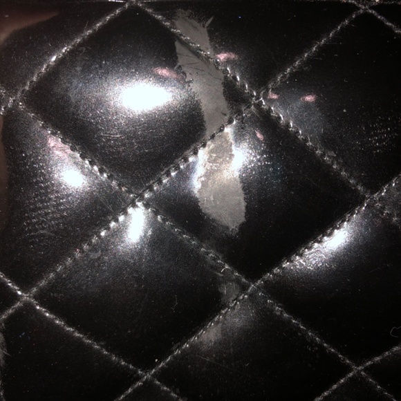 TODAY’S SPECIAL:Chanel Patent Leather Bag with POUCH - Picture 10 of 17